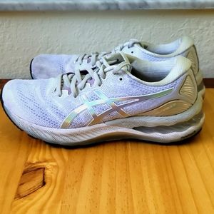 Asics Gel-Nimbus 23 Platinum Women's size 7.5